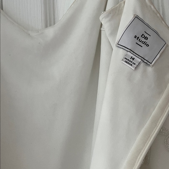 David's Bridal Elegant White Wedding Dress - Picture 7 of 7